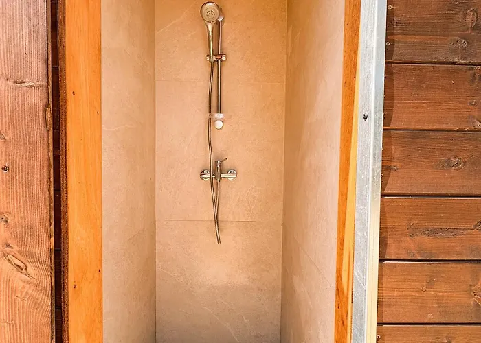 Poesis Park - Glamping Luxussátor Roca